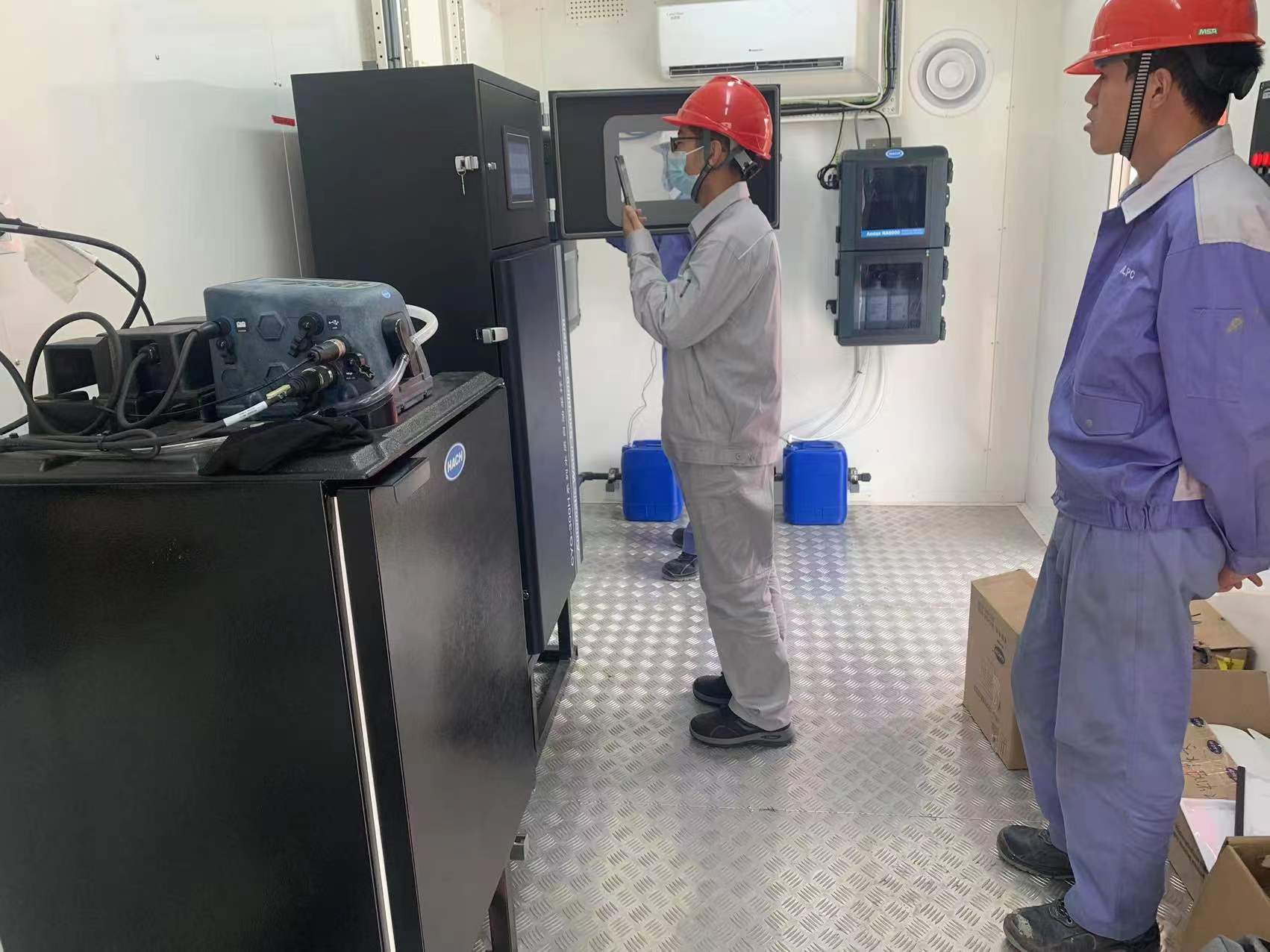 施工调试现场
